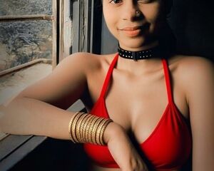 Sweet Cunt in bikini.
